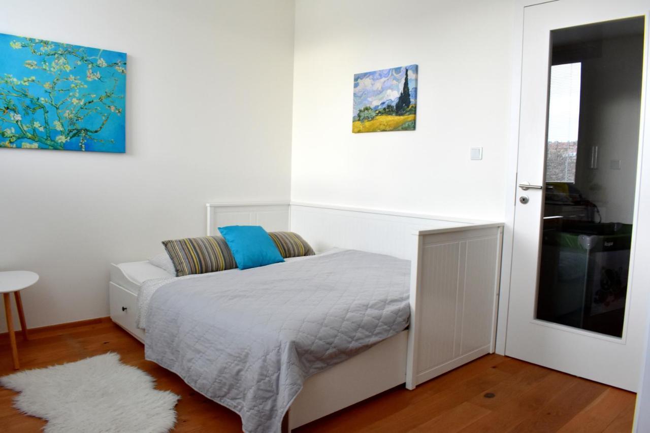 Airstay Apartment: Grebovka Praha